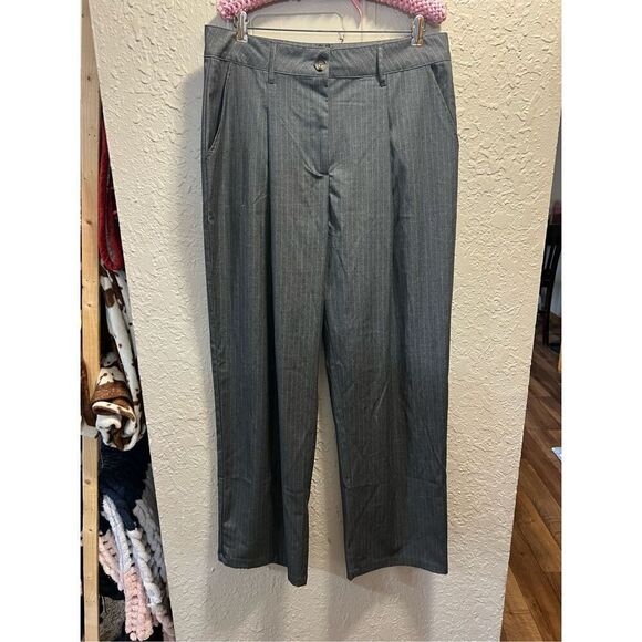 Wild Fable Grey Striped Dress Pants Woman’s Size 16 - Picture 1 of 9